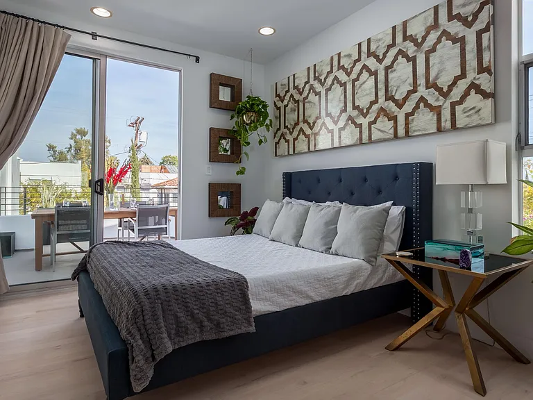 808 N La Jolla Ave — Photo 38