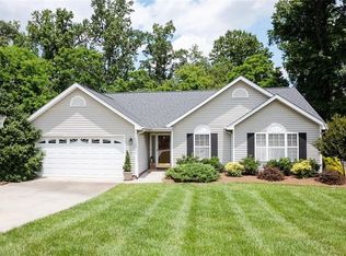 1145 Somerset Crossing Ln, Kernersville, NC 27284