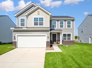 651 Countryside Dr, Chelsea, MI 48118