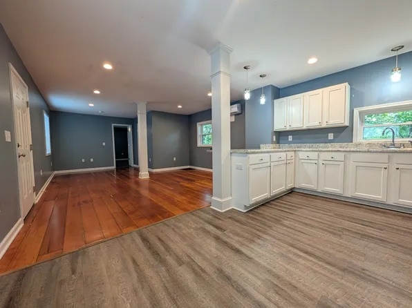 703 E Riverside Dr Unit A, Salem, VA 24153