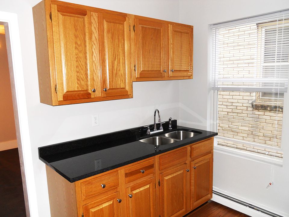 1st image of 716 Hague Ave APT 2
