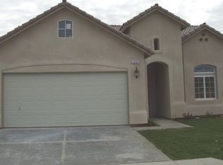 2654 Apple Tree Dr, Madera, CA 93637