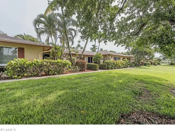 91 Glades Blvd APT 2, Naples, FL 34112