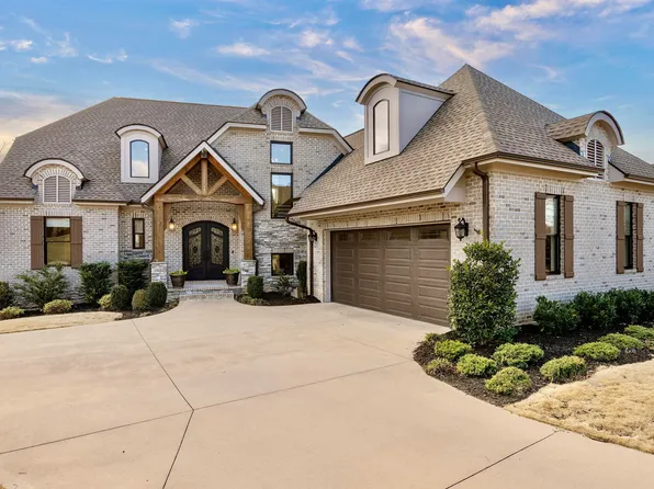 5 Monet Dr, Greenville, SC 29609