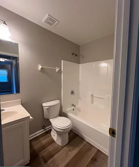 8828 Erie Ave #A — Photo 16