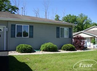 9514 Timber Ridge Dr, Grand Blanc, MI 48439