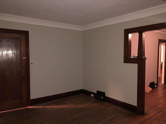 3rd image of 423 E 152nd St Unit 1