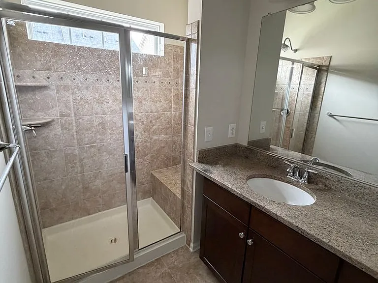 3616 Summer House St — Photo 4