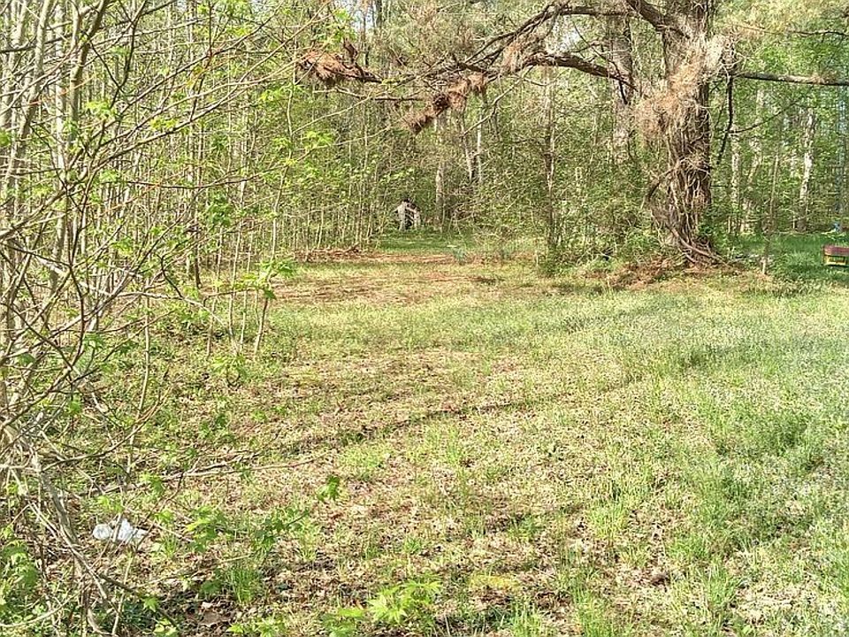 2nd image of 896 Berry Hill Rd