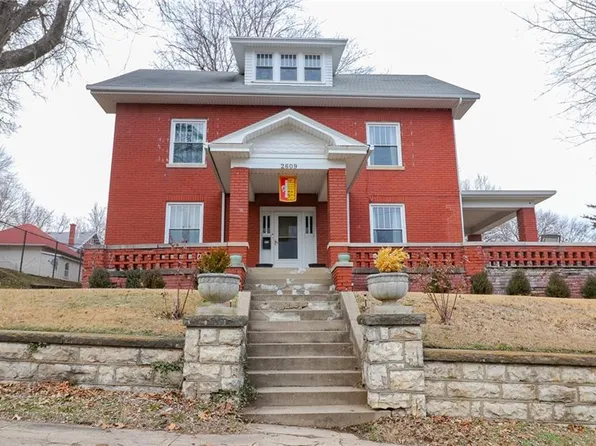 2609 Felix St, Saint Joseph, MO 64501