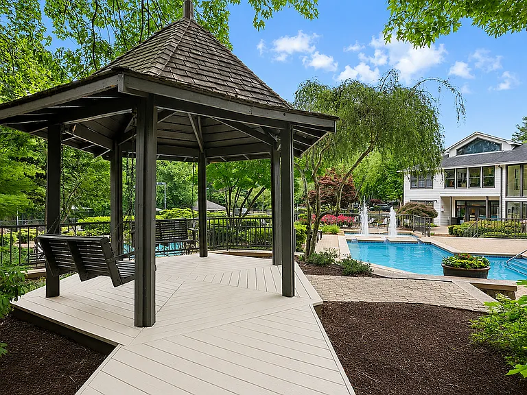 Avana Court — Photo 28