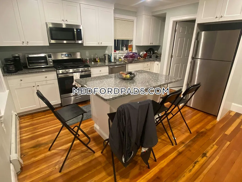 93 Winthrop St #1