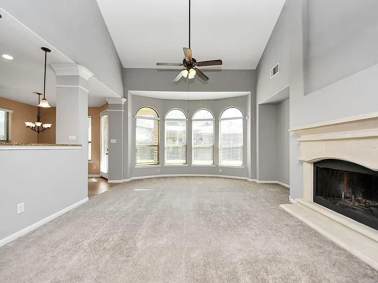 9427 Sapphire Bay Ln — Photo 8