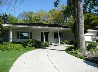 6711 N Longmeadow Ave, Lincolnwood, IL 60712