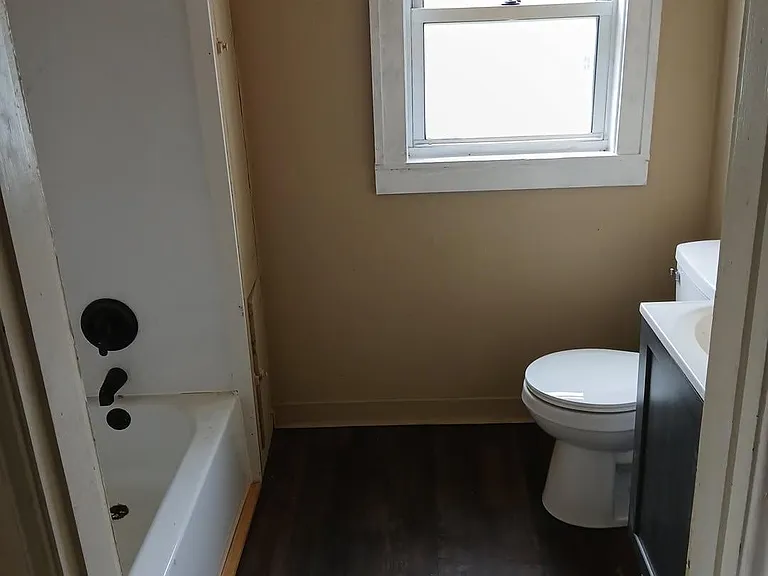 610-620 S Scott St #12 — Photo 3