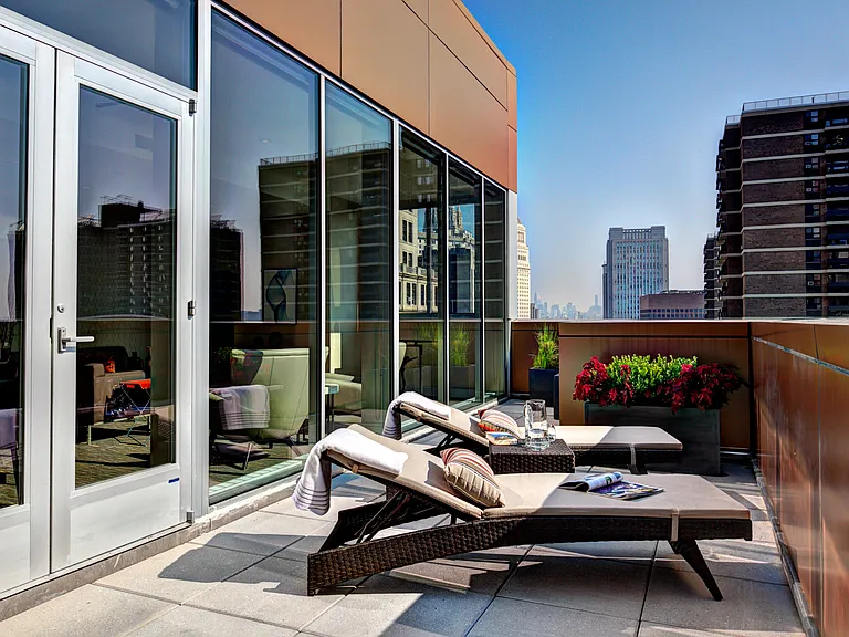 40 Gold St #7B — Photo 8