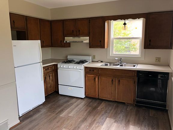 4th image of 2087 Old Valley Ct SE