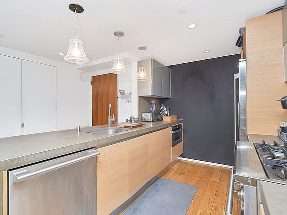 2nd image of 2280 8th Ave APT 5D