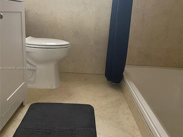 8950 Collins Ave #7 — Photo 21
