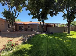 18 Walnut Loop, Espanola, NM 87532