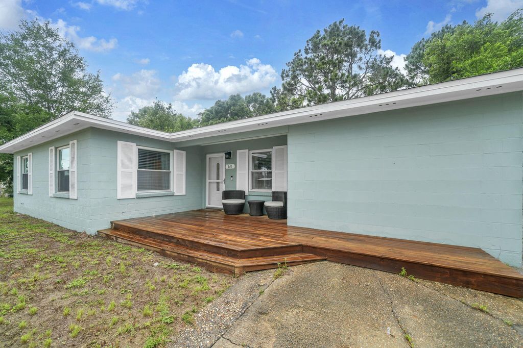 611 Ferretti Ave, Fort Walton Beach, FL - View 5