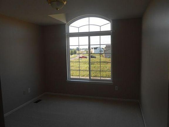 2nd image of 58965 Westmoore Cir