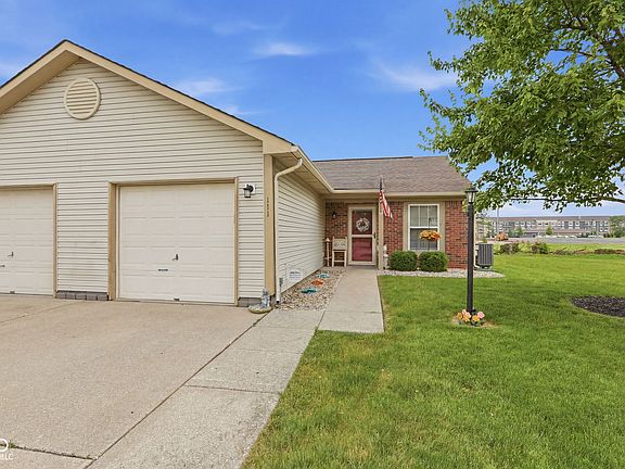 3rd image of 111 Woodberry Dr