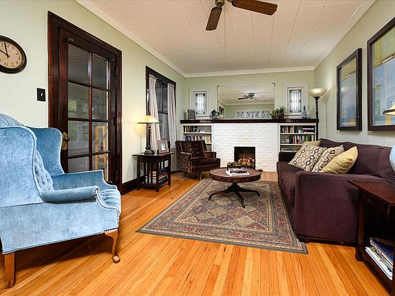 4th image of 1001 Clinton Ave