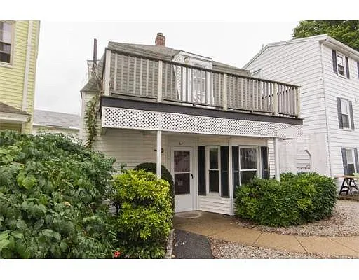 Building Photo - 31 Eastburn St