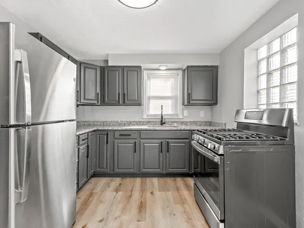 1941 Pennsylvania Ave, West Mifflin, PA 15122