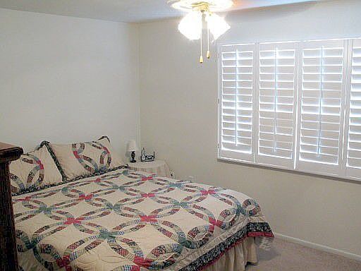 5th image of 9411 W Willowbrook Dr