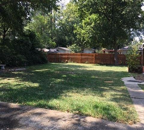 lots of shade in backyard area