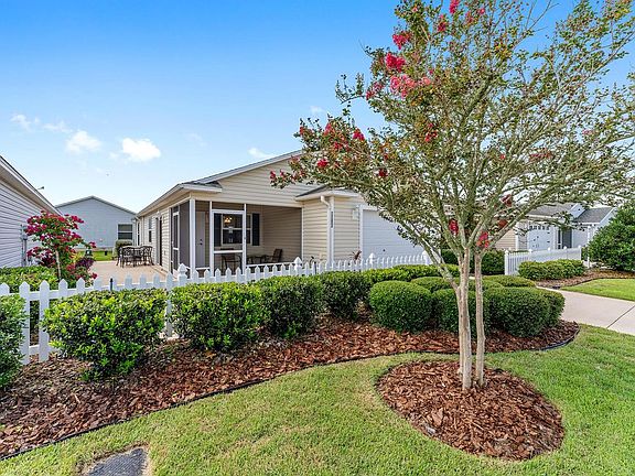 2nd image of 1382 Viola Ct