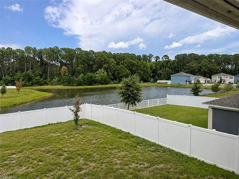2736 Dumont Ln — Photo 14
