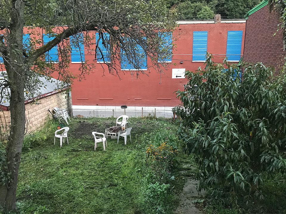 2nd image of 1420 High St