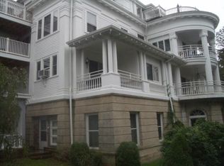 1401 Great Pond Rd APT 6, North Andover, MA 01845