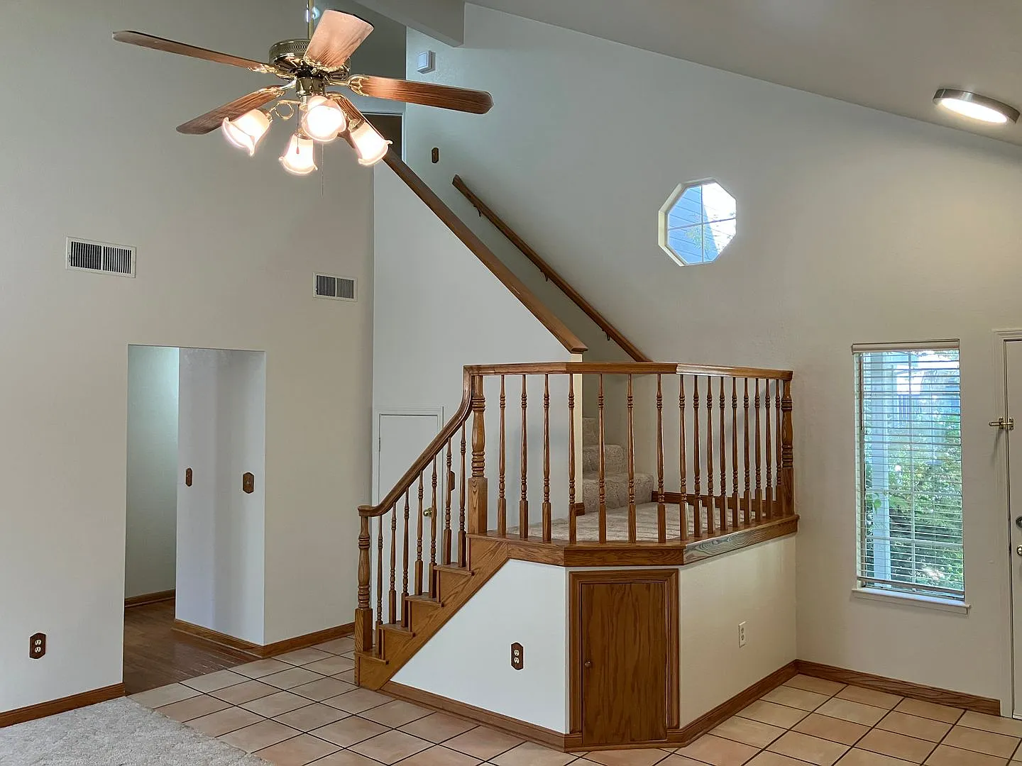 1725 Branchwood Circle, Modesto. CA 95355 — Photo 4