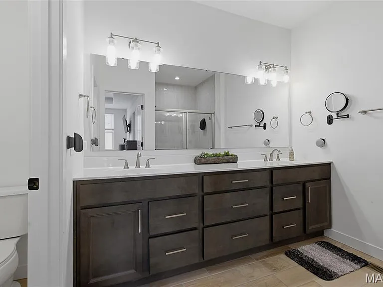 8924 Gateway Cir — Photo 21