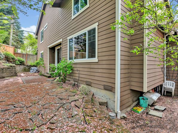 15538 NE 106th Way, Redmond, WA 98052