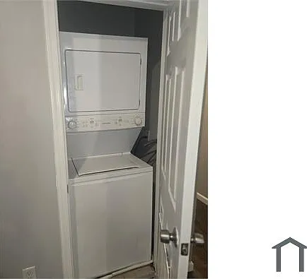 2434 N Calvert St #1 — Photo 16