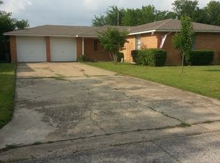 4937 Madella St, Haltom City, TX 76117