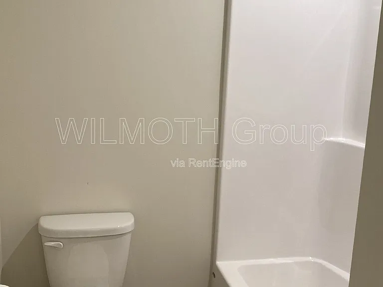 7246 Selah Ln — Photo 17