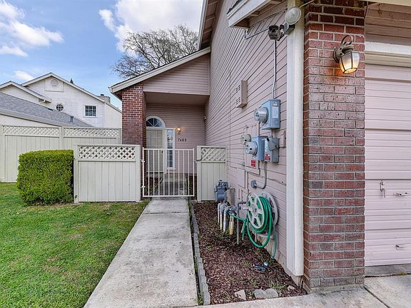 3rd image of 7489 Florin Creek Ct