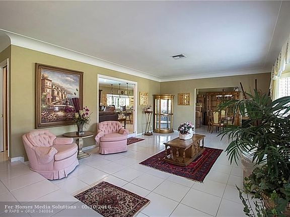 4th image of 3801 NE 29th Ave