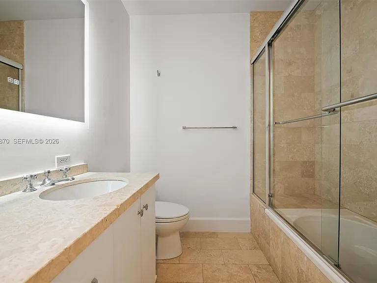 530 Valencia Ave #2 — Photo 21