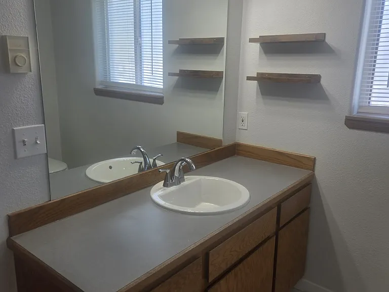 6935 W Timberline St — Photo 7