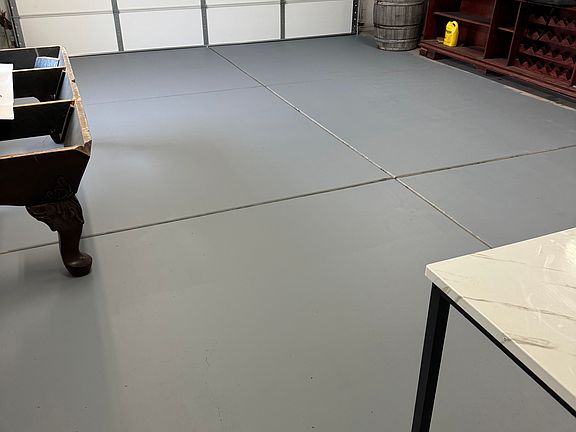3rd image of 640 Desert View Dr