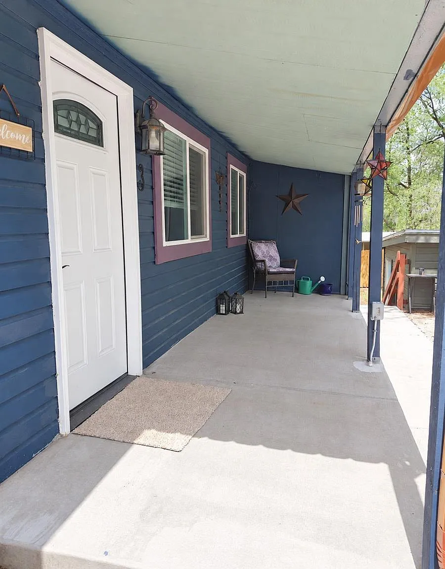 2 bed, 1.0 bath, 1255 sqft, $1,995 — Photo 3
