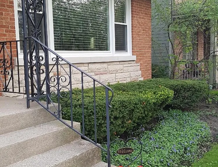 711 Locust Rd — Photo 1