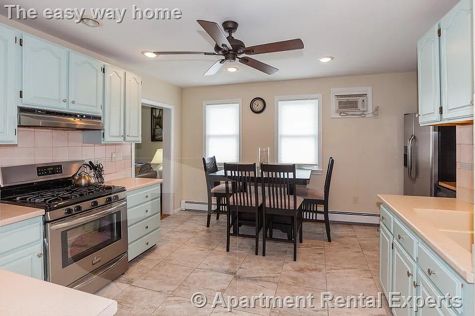 36 Florence St #1
